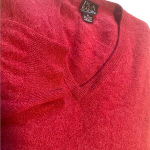 Jos A Bank Men’s 100% Cashmere V-Neck Pullover Sweater Red  XL